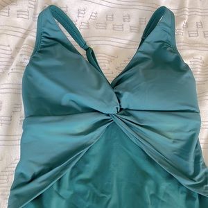 Bleu Rod Beattie beautiful emerald one piece